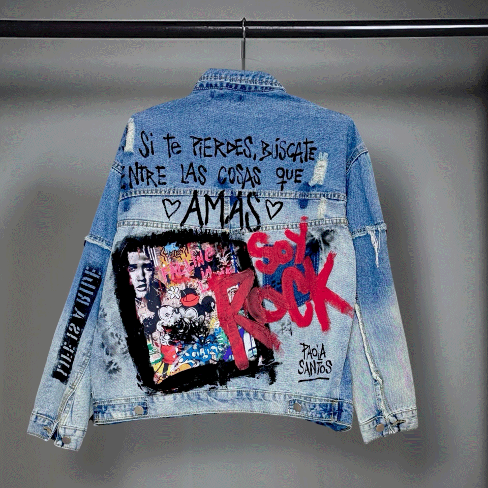 Campera intervenida “+Amor / Si te pierdes, búscate”