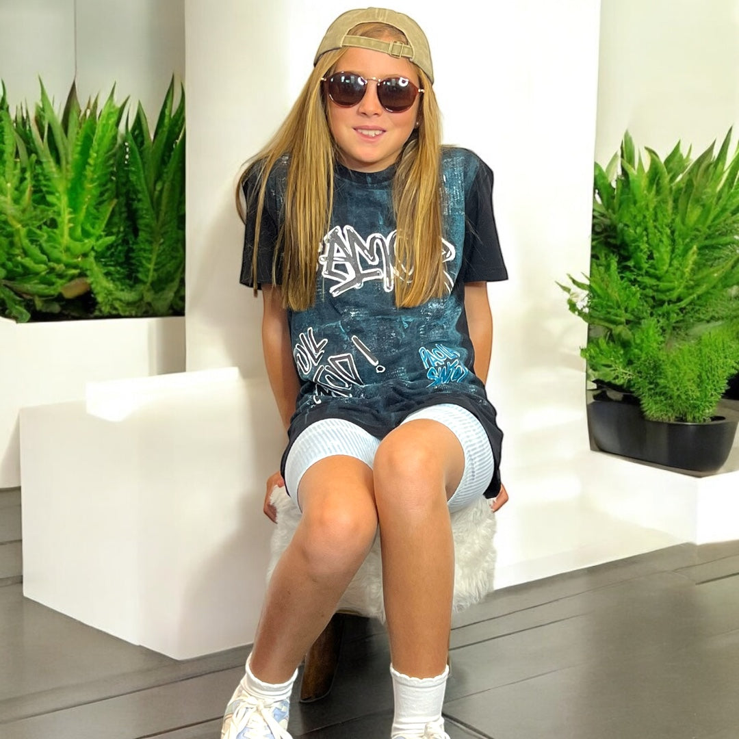 🖤 Remera “+Amor Full Actitud” — Kids & Teens