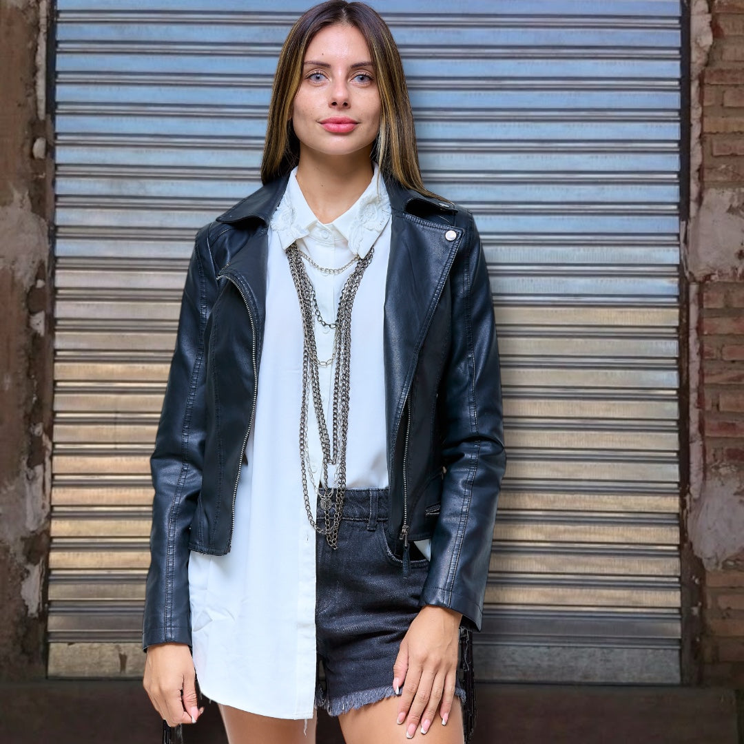 Campera de cuero vegano