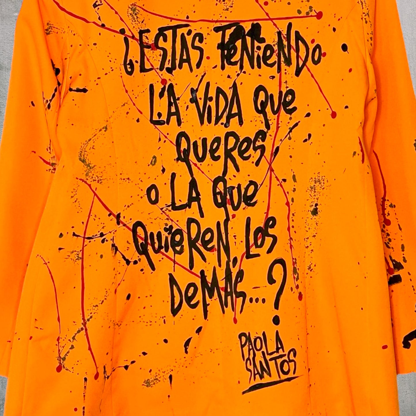Blazer “La Vida que Queres” pintado a mano