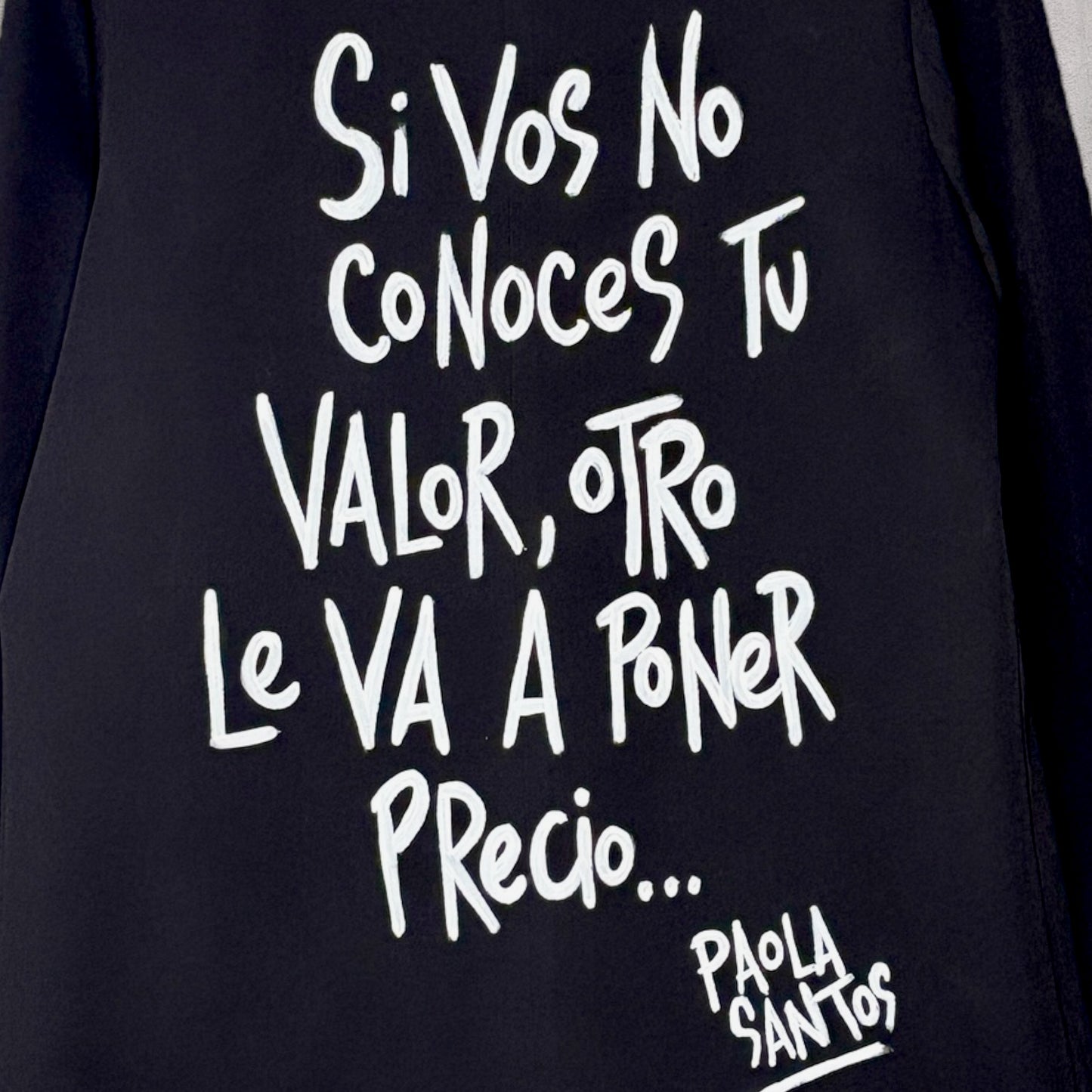 Blazer “Conocé tu Valor” pintado a mano