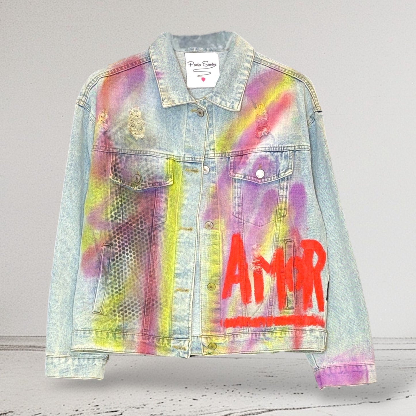 Campera intervenida “Para portarse mal, hay que saber con quién”