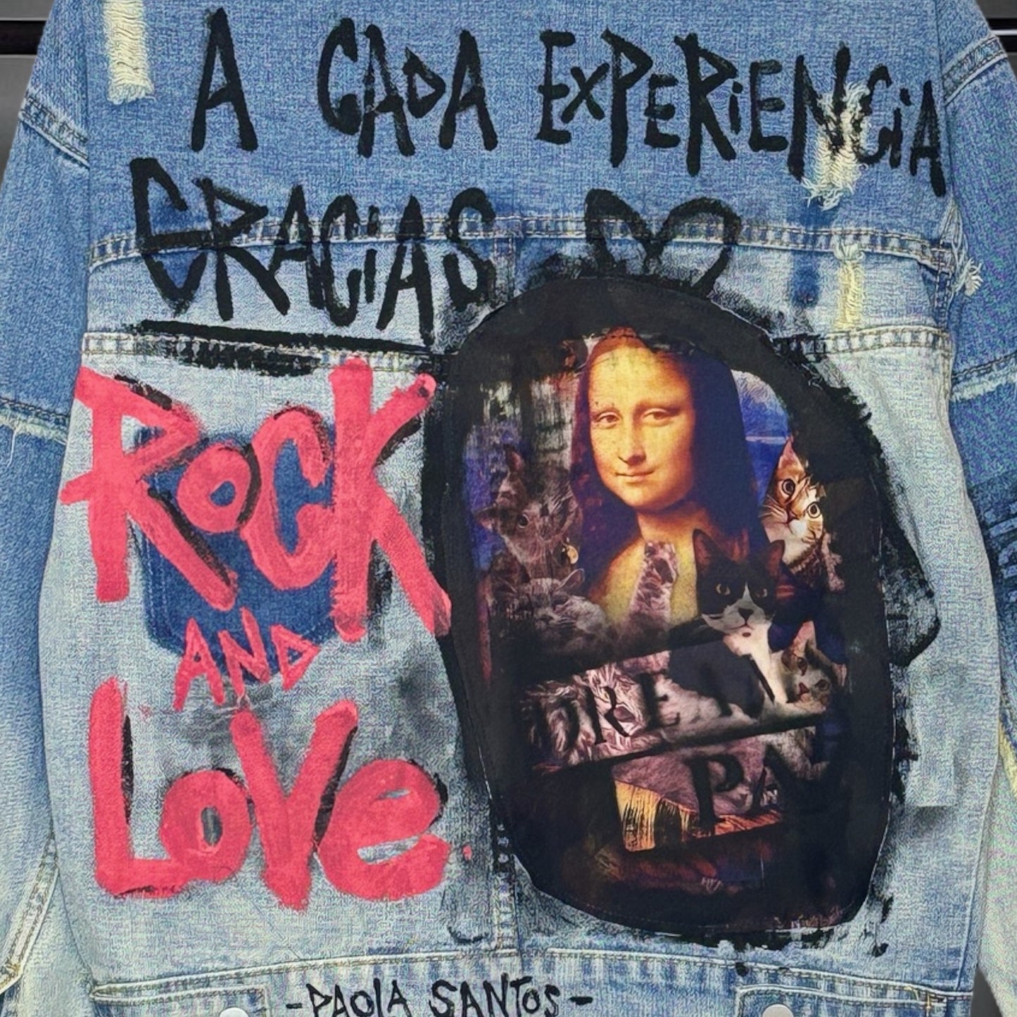 Campera intervenida “Gracias"
