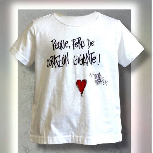 🩶 Remera “Peque, pero de corazón gigante” – Kids
