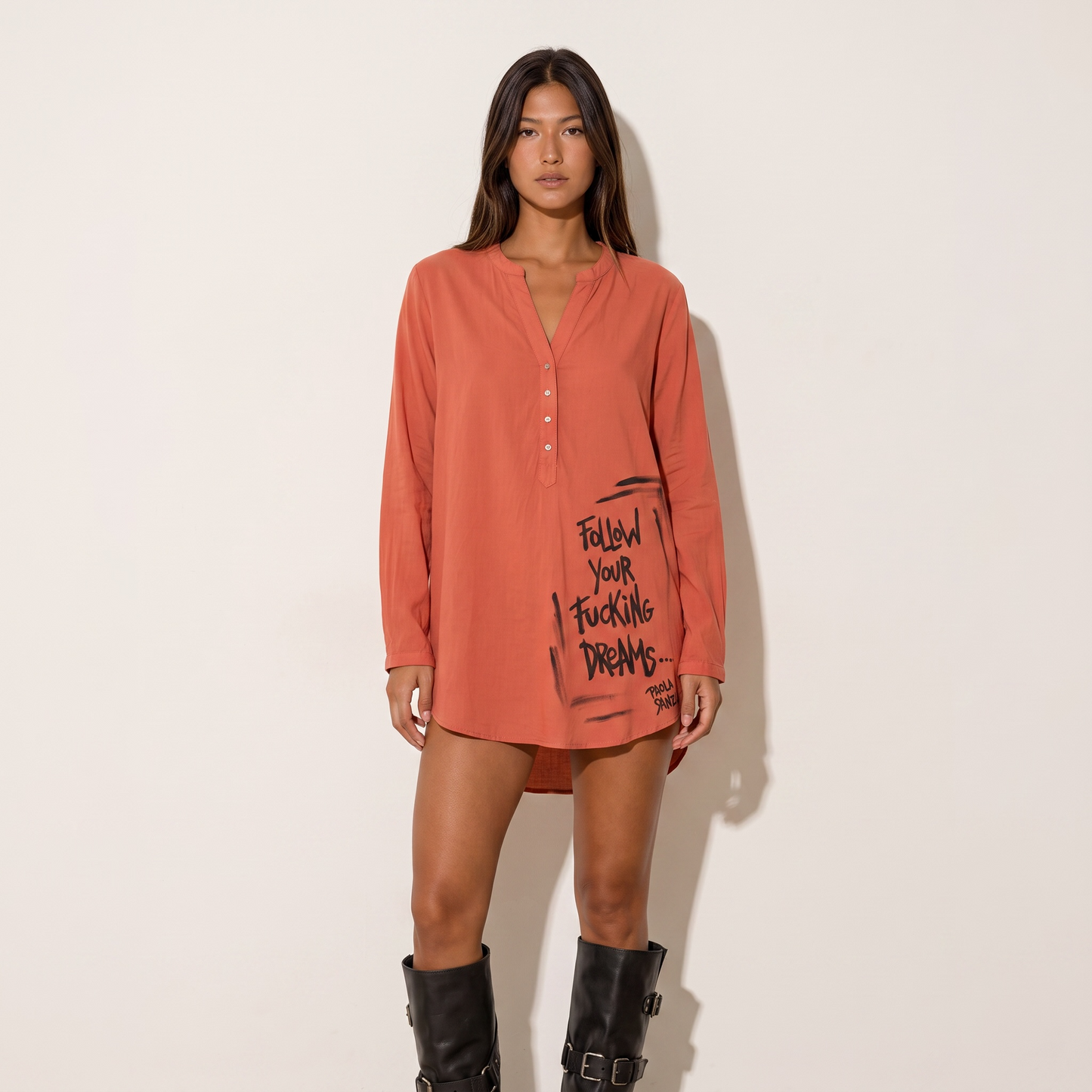 Camisola terracota intervenida “Follow your fucking dreams"