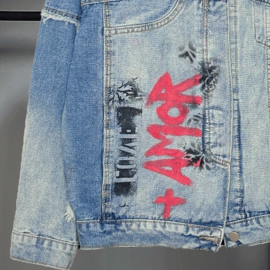 Campera intervenida "Viví  a tu manera"