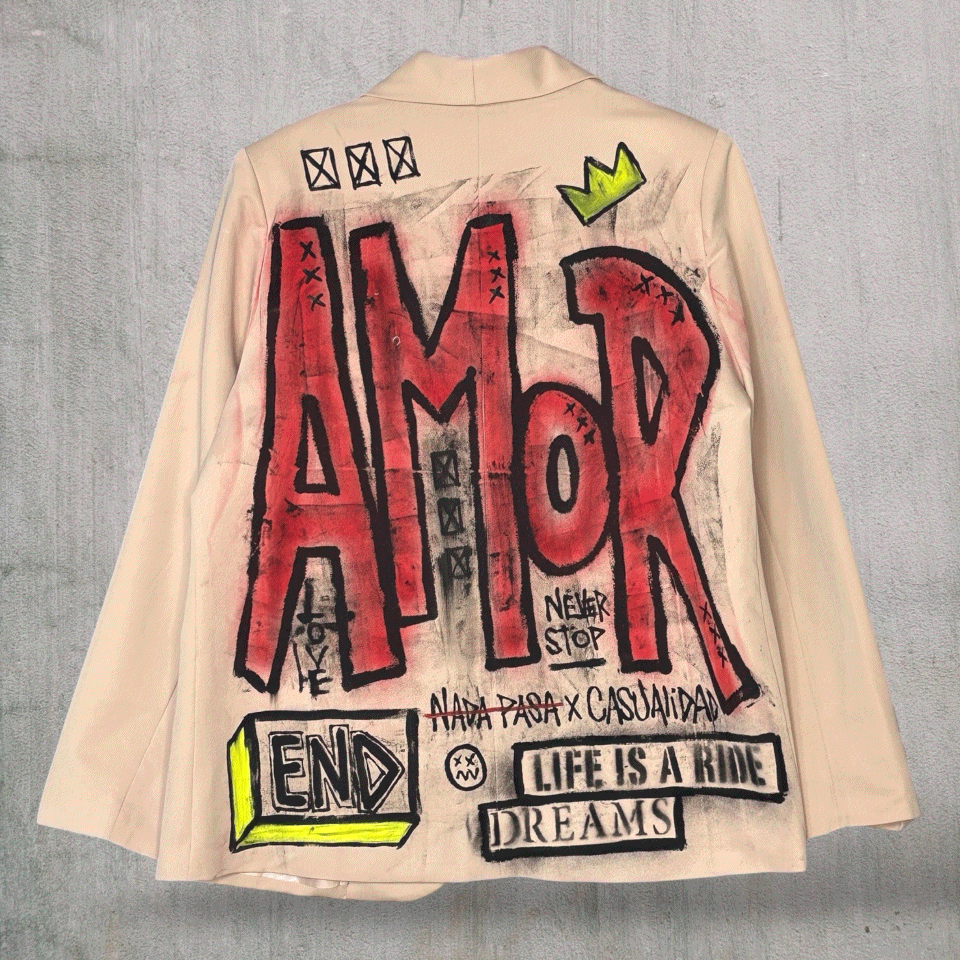 Blazer “Amor” pintado a mano