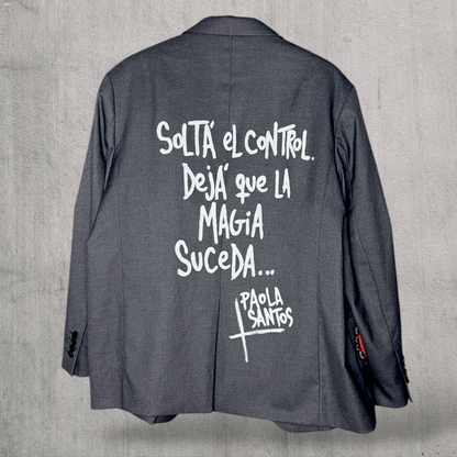 Blazer “Dejá que la Magia Suceda” pintado a mano
