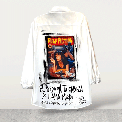 Camisa de popelina blanca pintada a mano – “El ruido en tu cabeza”