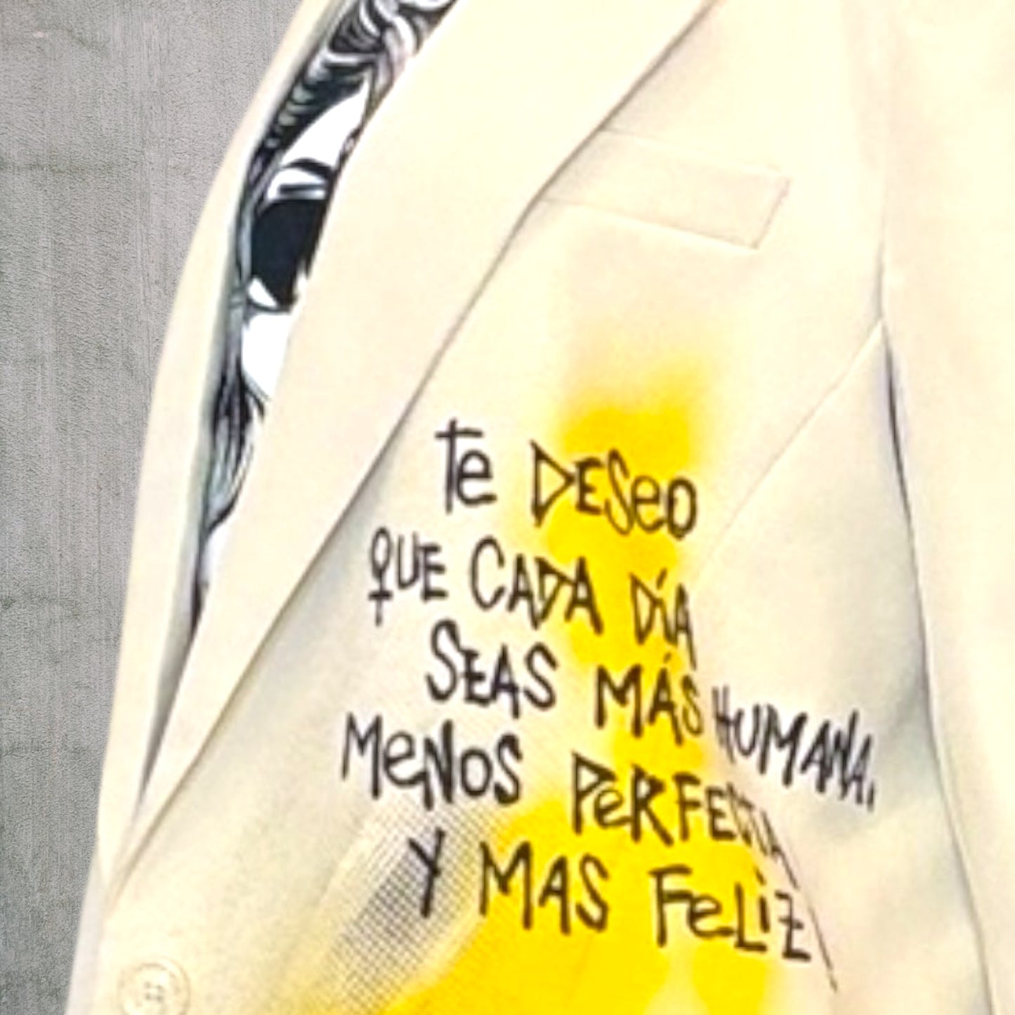 Blazer “Sanando Heridas” pintado a mano