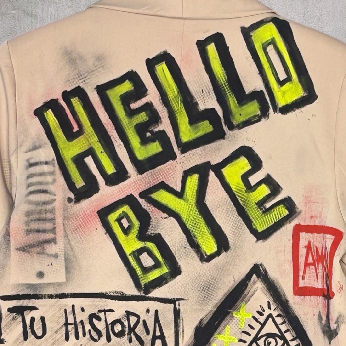 Blazer “Hello Bye” pintado a mano