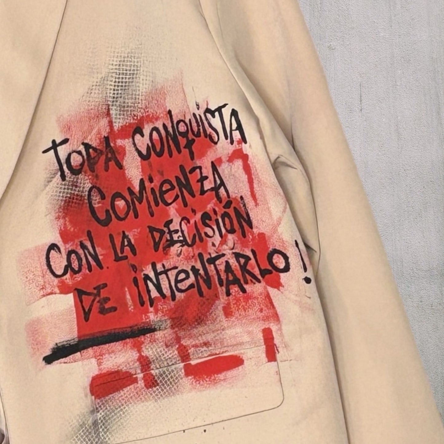 Blazer “Amor” pintado a mano