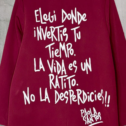 Blazer “La Vida es un Ratito” pintado a mano