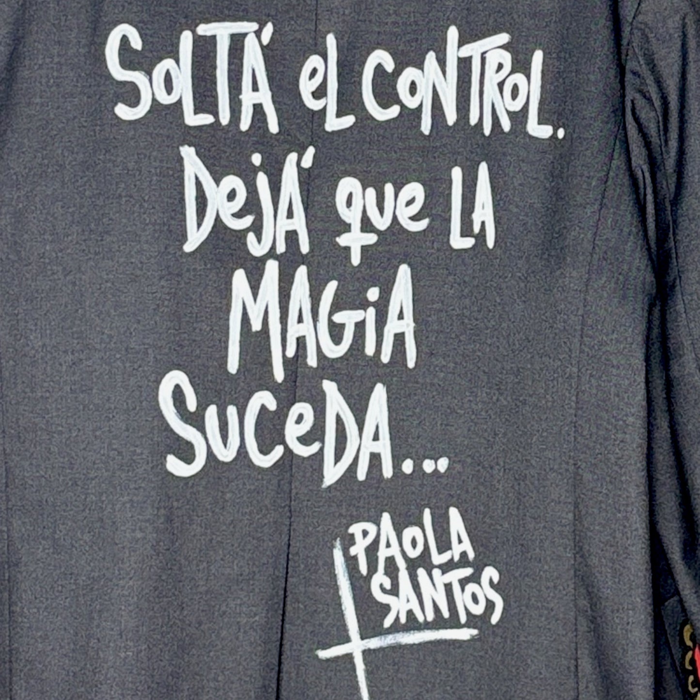 Blazer “Dejá que la Magia Suceda” pintado a mano