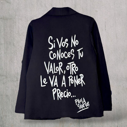 Blazer “Conocé tu Valor” pintado a mano