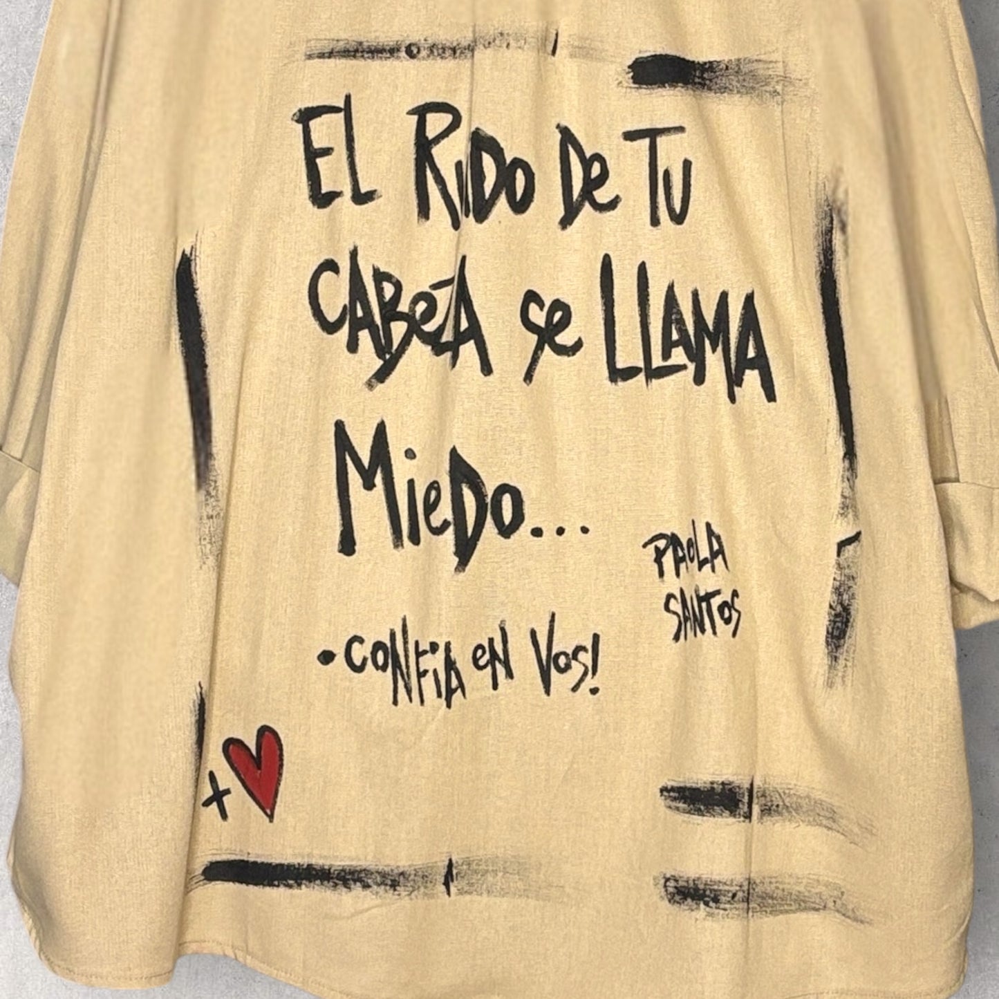 Camisa oversize lino y algodón – “El ruido de tu cabeza se llama miedo”