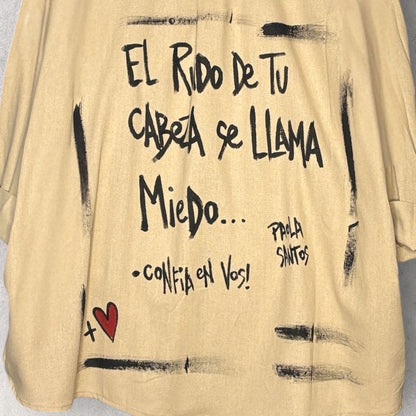 Camisa oversize lino y algodón – “El ruido de tu cabeza se llama miedo”