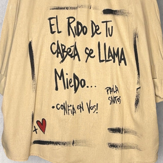 Camisa oversize lino y algodón – “El ruido de tu cabeza se llama miedo”