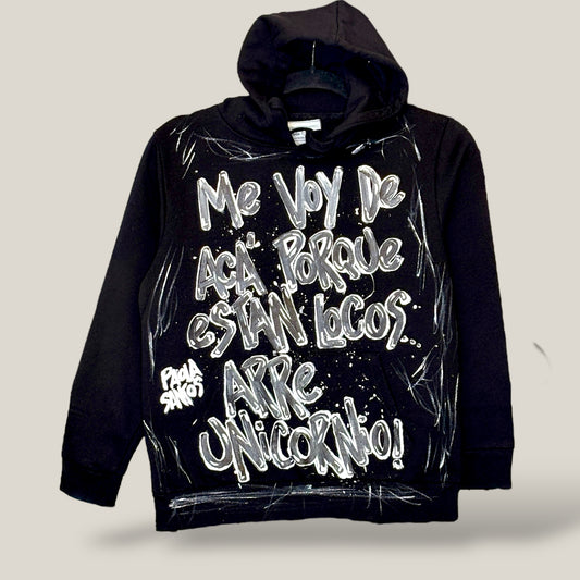 Hoodie kids negro unisex – “Me voy de acá..."