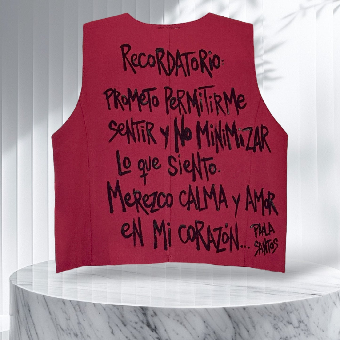 Chaleco Bordeaux Oversize – “Recordatorio: sentir y merecer calma”