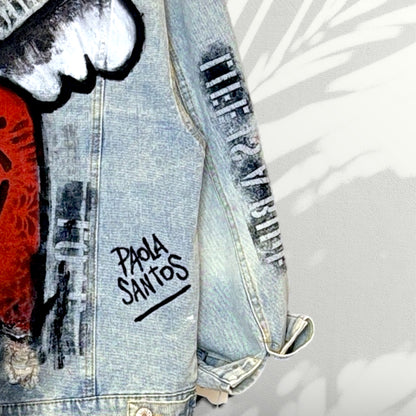 Campera intervenida “Amour” – Denim artístico pintado a mano