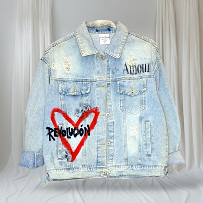 Campera intervenida “La vida es demasiado corta” – Paola Santos
