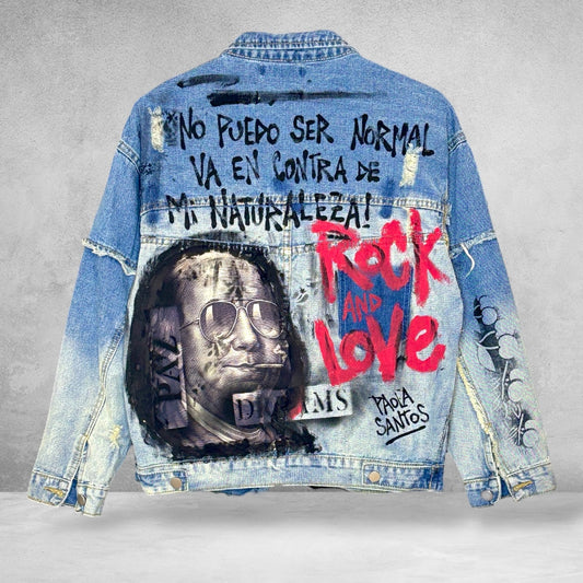 Campera intervenida “No puedo ser normal”