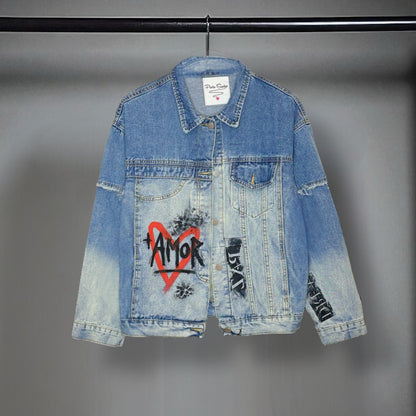 Campera intervenida “Power Girl / + Amor”