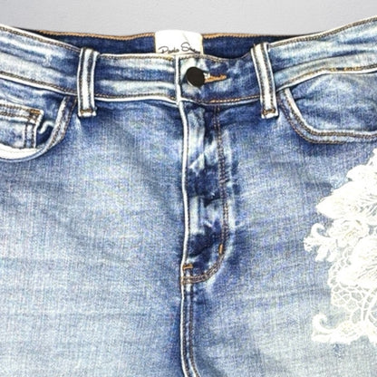 Bermuda Denim con Encaje Blanco