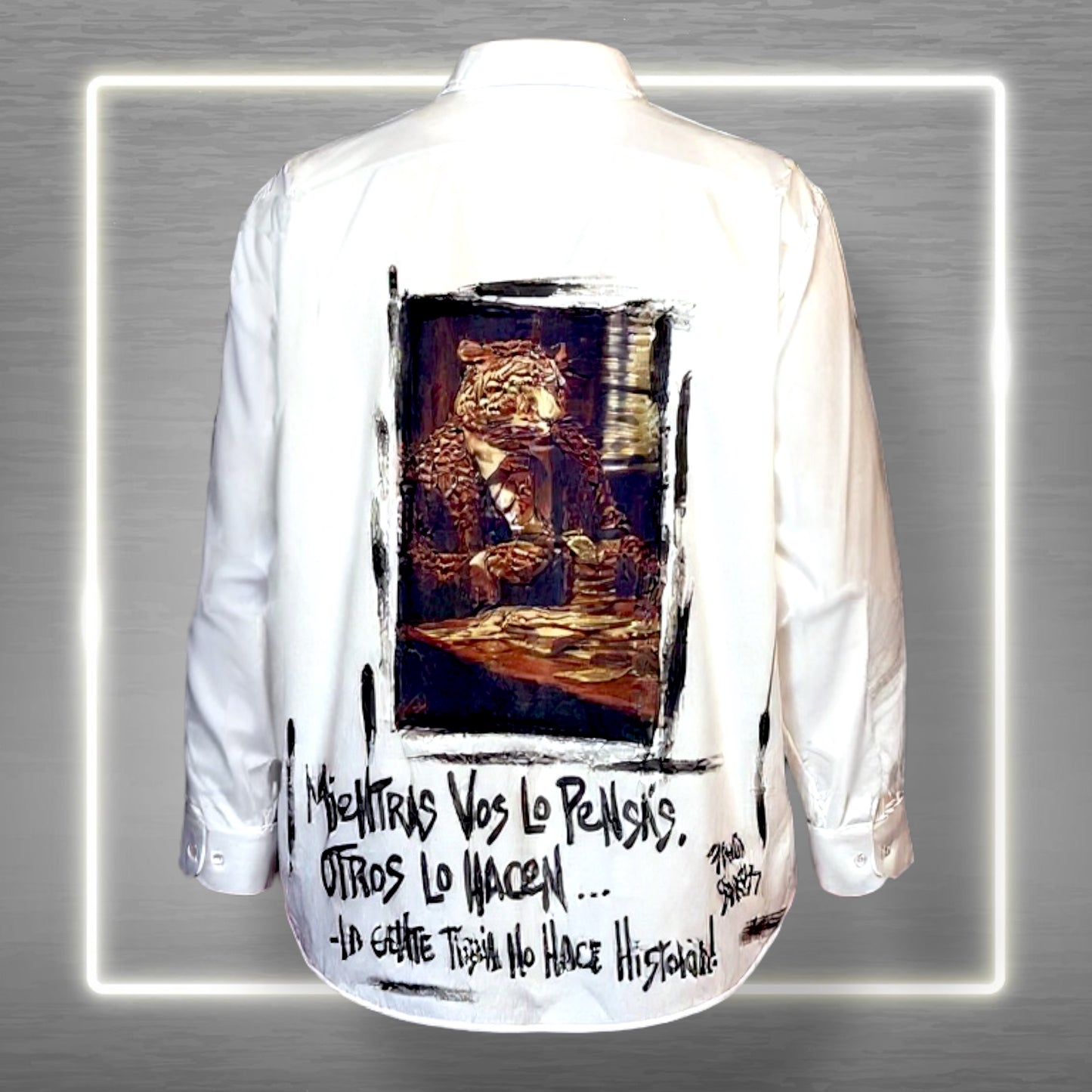 CAMISA “MIENTRAS VOS LO PENSÁS, OTROS LO HACEN”