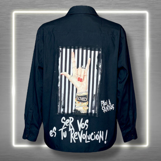 🖤 Camisa “Ser vos es tu revolución”