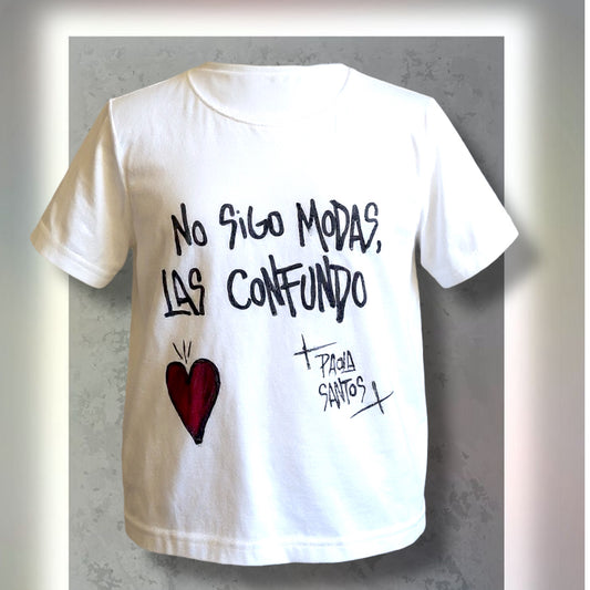 🖤 Remera “No sigo modas, las confundo” – Kids