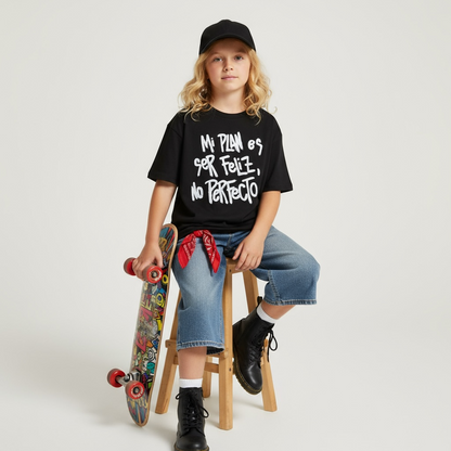 🖤 Remera Kids “Mi plan es ser feliz” – Paola Santos
