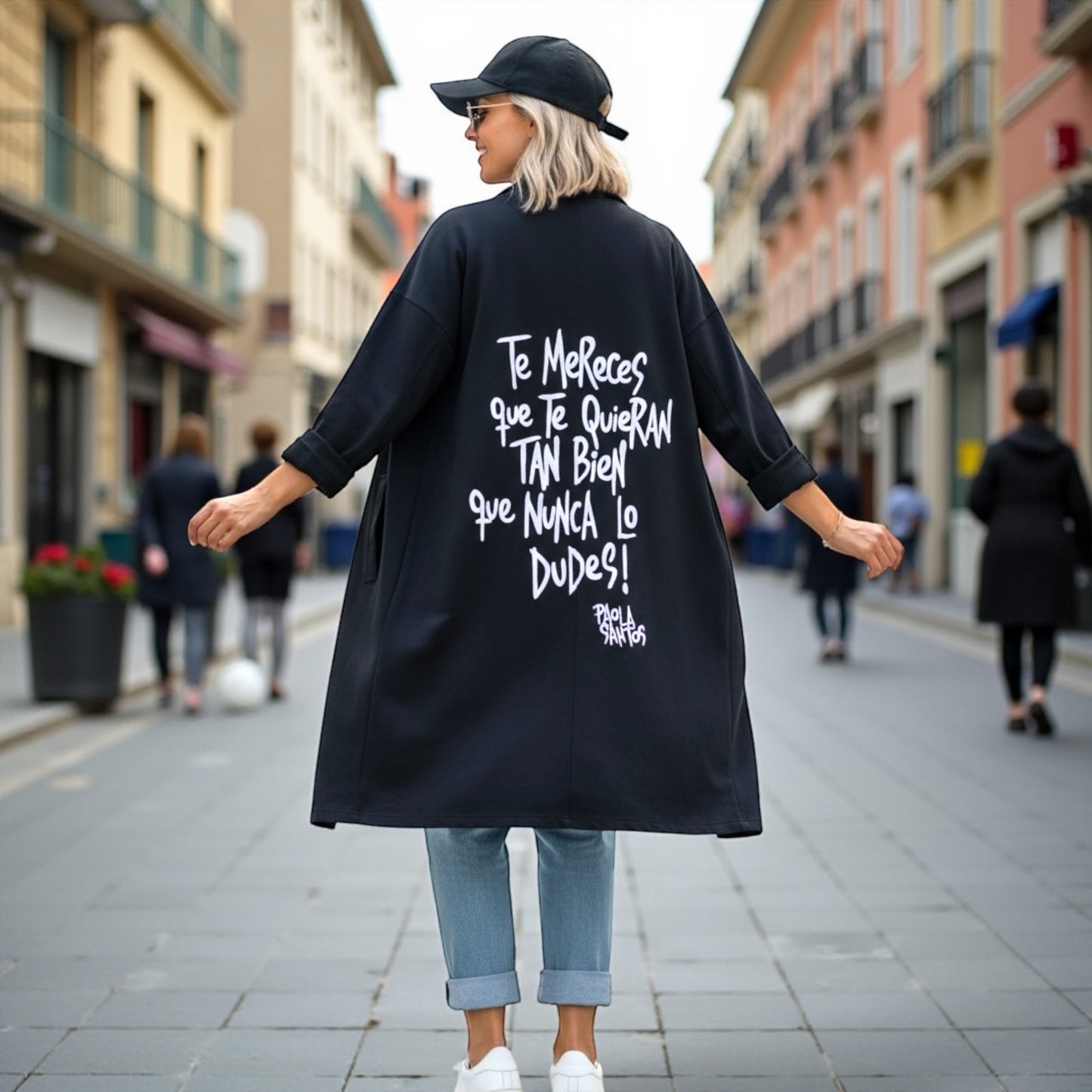 🖤 Saco urbano “Te merecés que te quieran bien” — Edición limitada Paola Santos