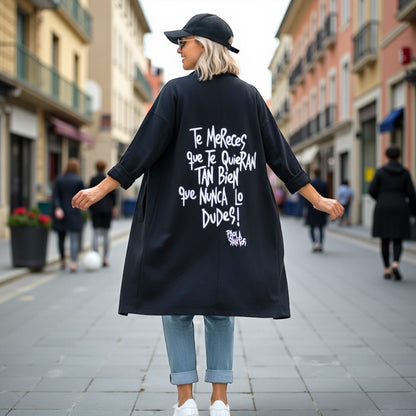 🖤 Saco urbano “Te merecés que te quieran bien” — Edición limitada Paola Santos