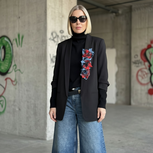 Blazer sastrero intervenido con detalles de autor
