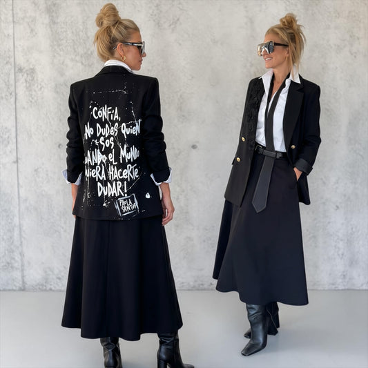 Blazer negro sastrero "No dudes quién sos cuando el mundo quiera hacerte dudar"