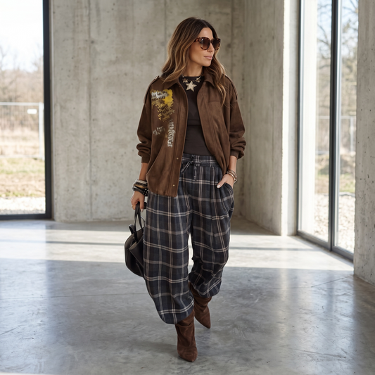 Campera simil gamuza oversize con manga amplia "A veces nos olvidamos que estamos viviendo momentos que antes parecían un sueño"
