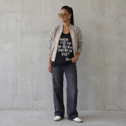 Musculosa oversize unisex "Mientras estás vivo, que otra opción tenés que mas vivir?